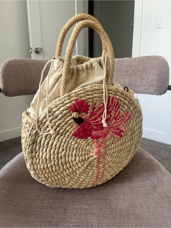 Handbags - Straw Round Tote with Pink Embroidered Flamingo